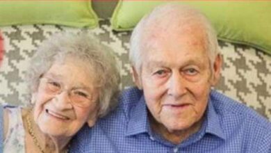 Photo de Antonio 99 ans vient de demander le divorce à son épouse Rosa âgée de 97 ans.